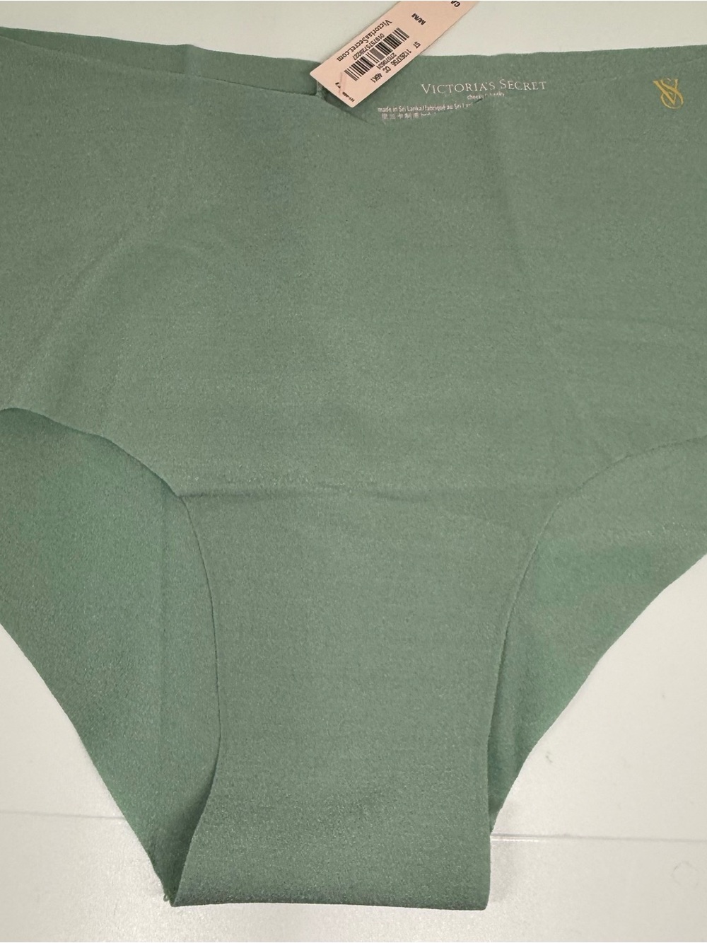 Victoria’s Secret No Show Hiphugger Panties 2 Pack Sage Green M NWT